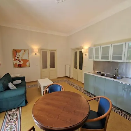 Apartment Charme & Garden *